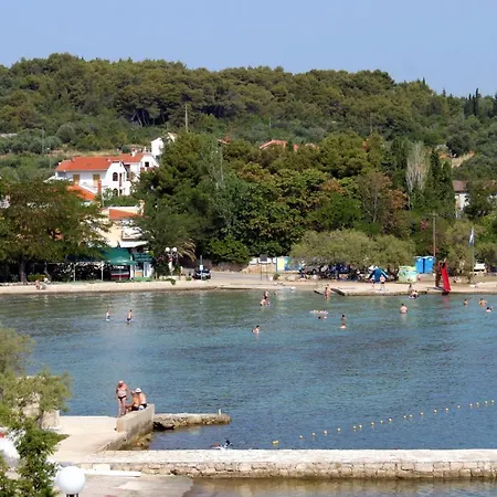 Apartment By The Sea Preko, Ugljan - 14985 *